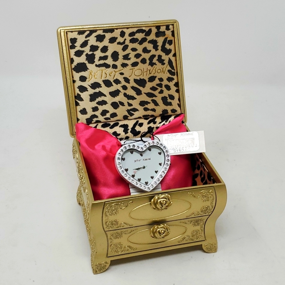 Betsey Johnson Watch White Heart Shaped Stretch Band in Gold Pink & Leopard Case